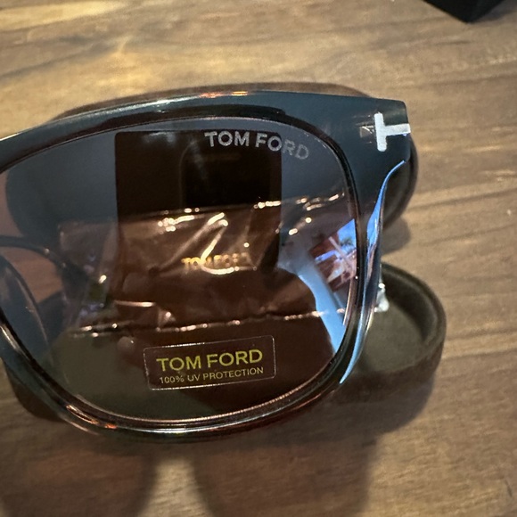 EUC Tom Ford Sunglasses - Picture 2 of 7